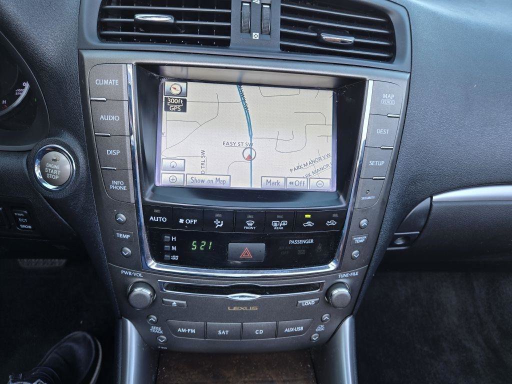 Used 2011 Lexus IS 250C w/ Luxury Pkg RWD image 29