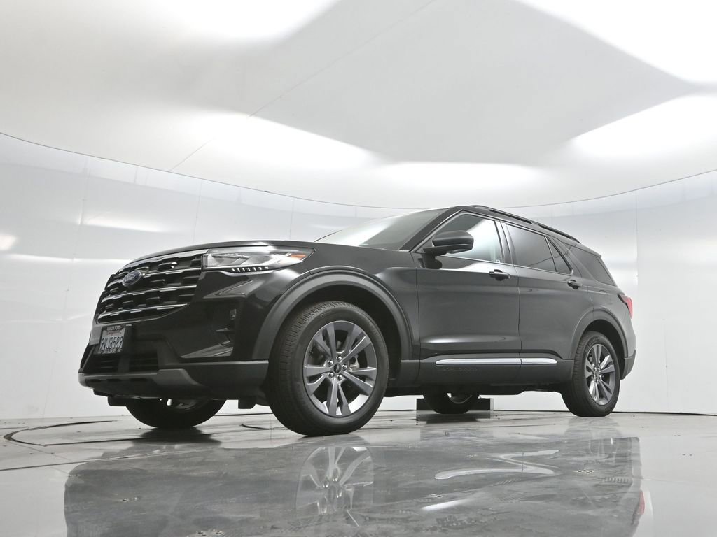 New 2025 Ford Explorer Active w/ Active Comfort Package image 66