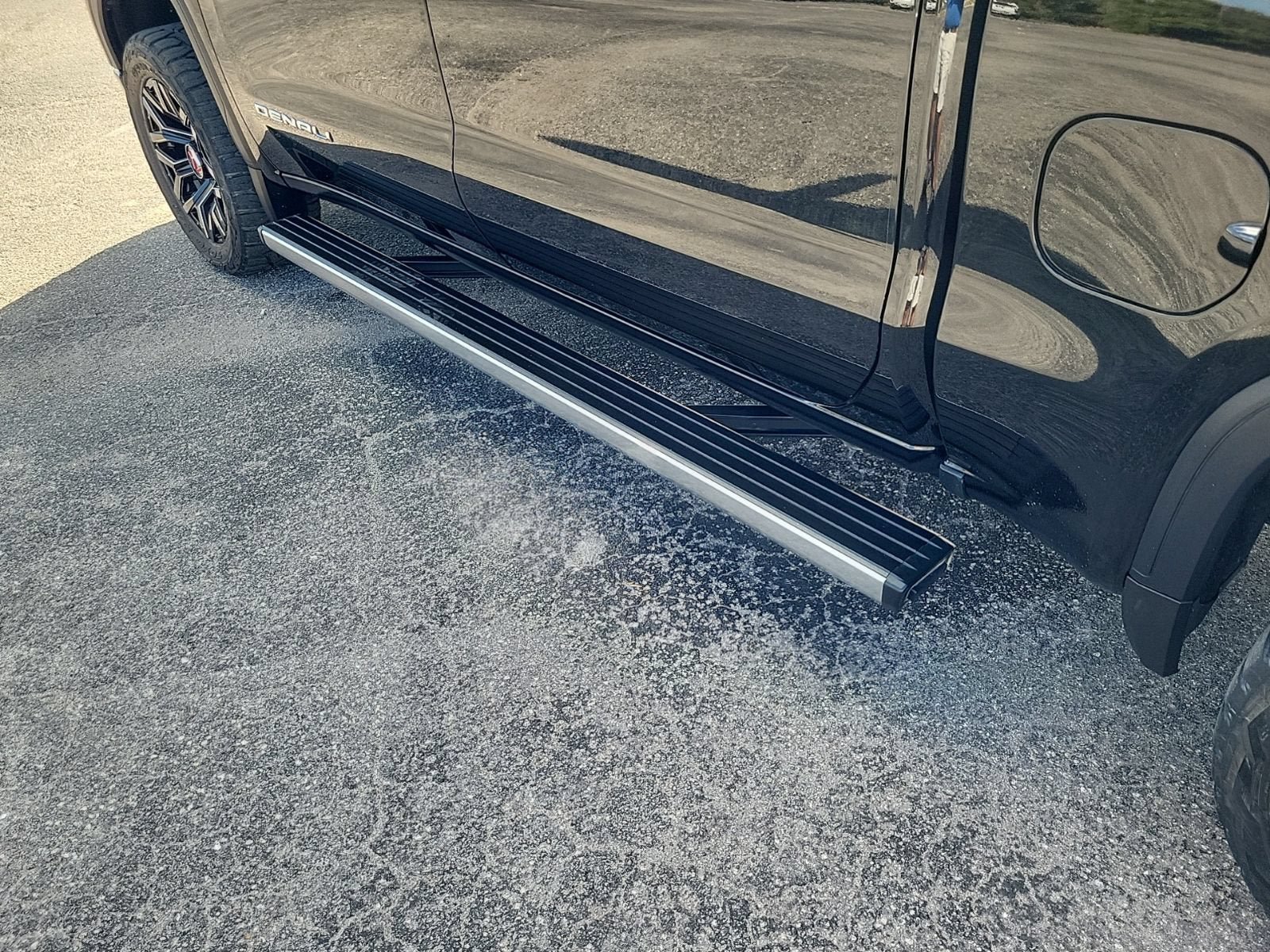 Certified 2019 GMC Sierra 1500 Denali w/ Denali Ultimate Package AWD/4WD image 9
