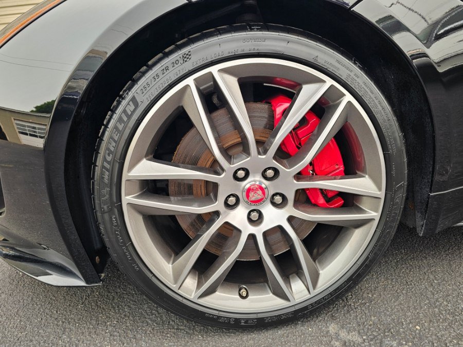 Used 2016 Jaguar F-TYPE R AWD/4WD image 39