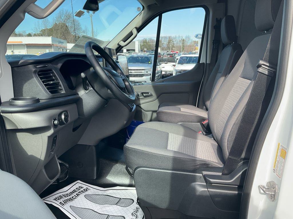 New 2026 Ford Transit 250 148 Medium Roof image 14