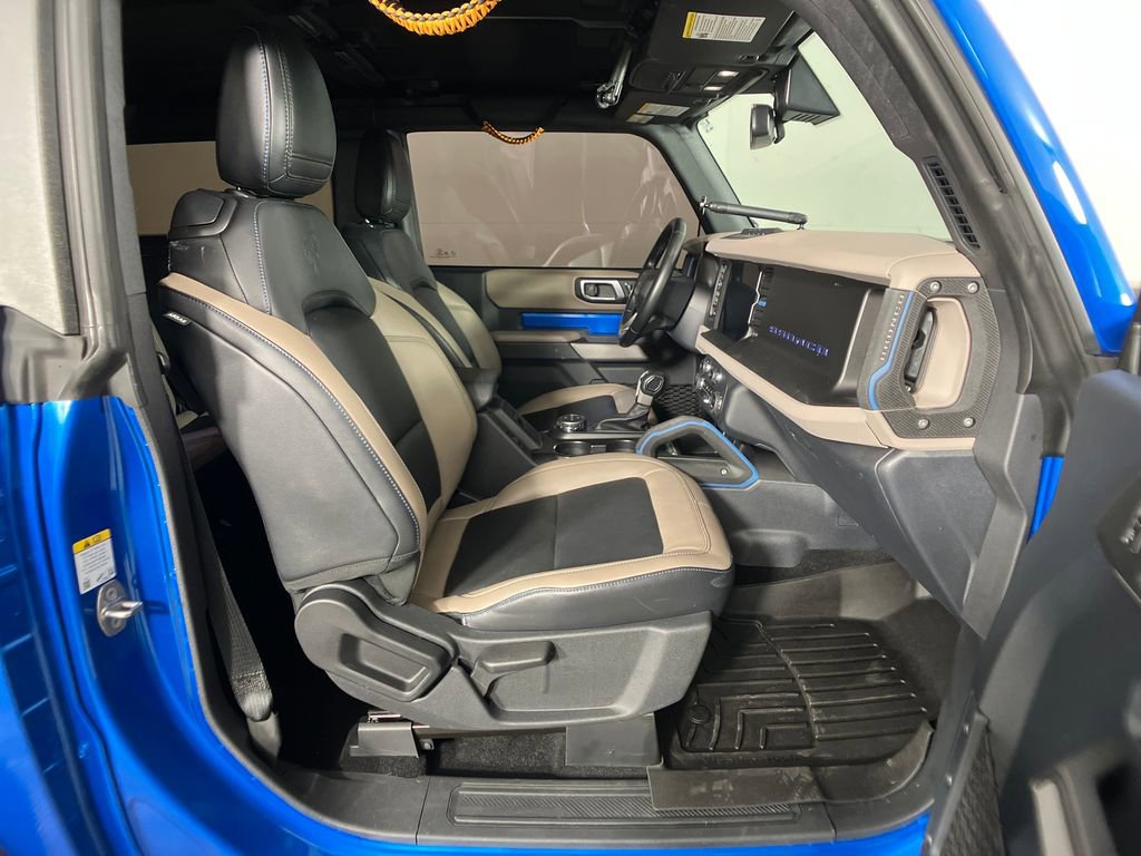 Used 2023 Ford Bronco Wildtrak image 6