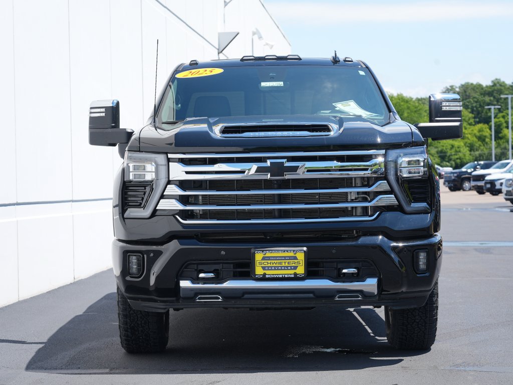 Certified 2025 Chevrolet Silverado 3500 High Country w/ High Country Premium Package AWD/4WD image 9