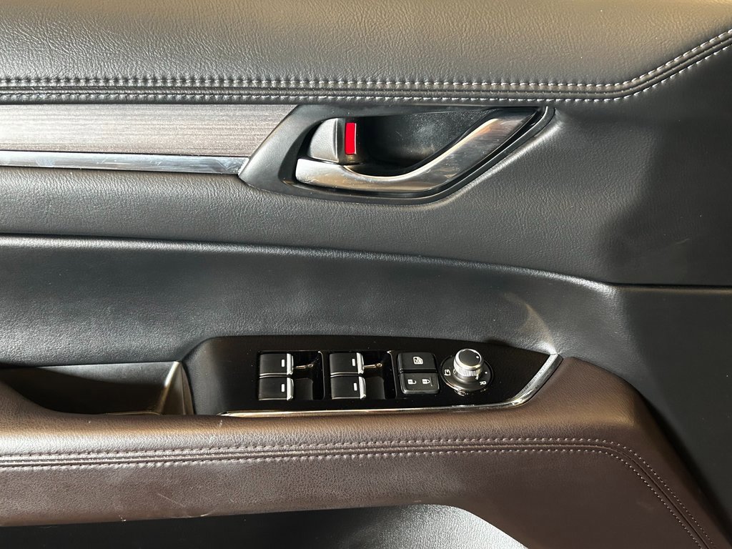 Used 2023 MAZDA CX-5 Signature image 19