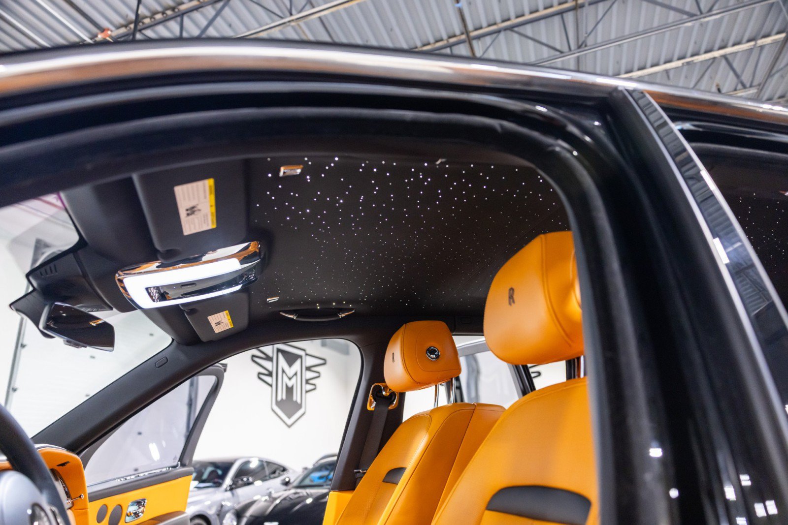 Used 2022 Rolls-Royce Cullinan AWD/4WD image 34