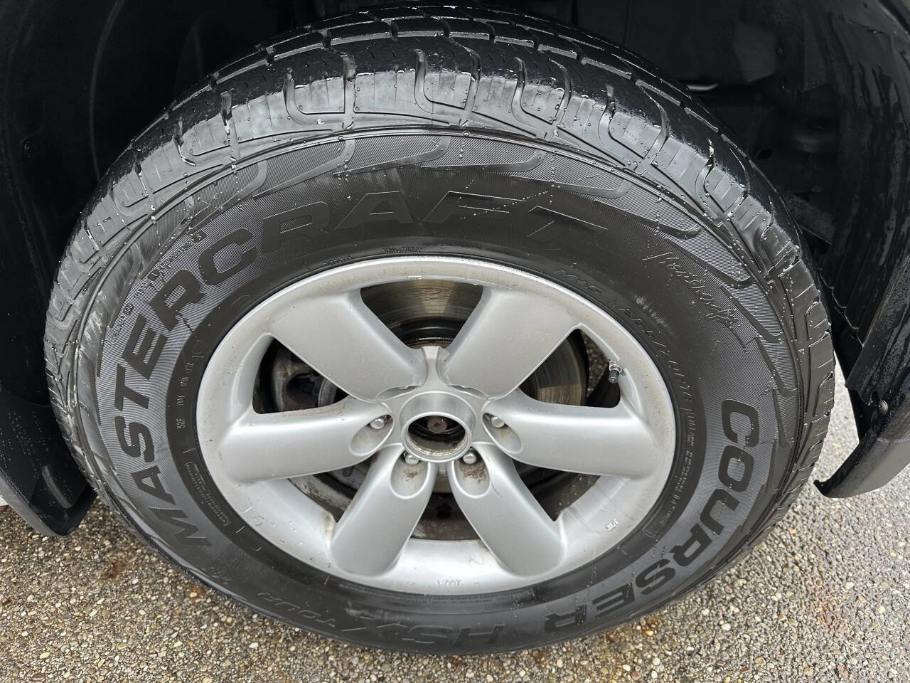 Used 2012 Nissan Armada SV image 33