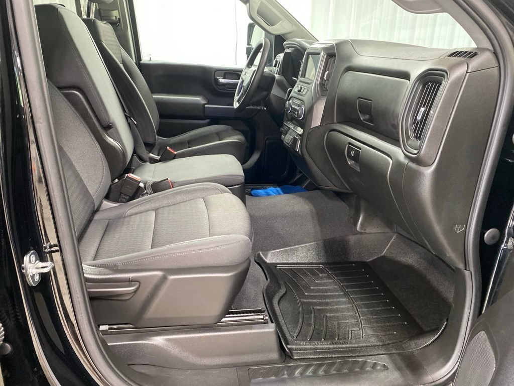 Used 2024 Chevrolet Silverado 2500 Custom w/ Custom Value Package AWD/4WD image 19