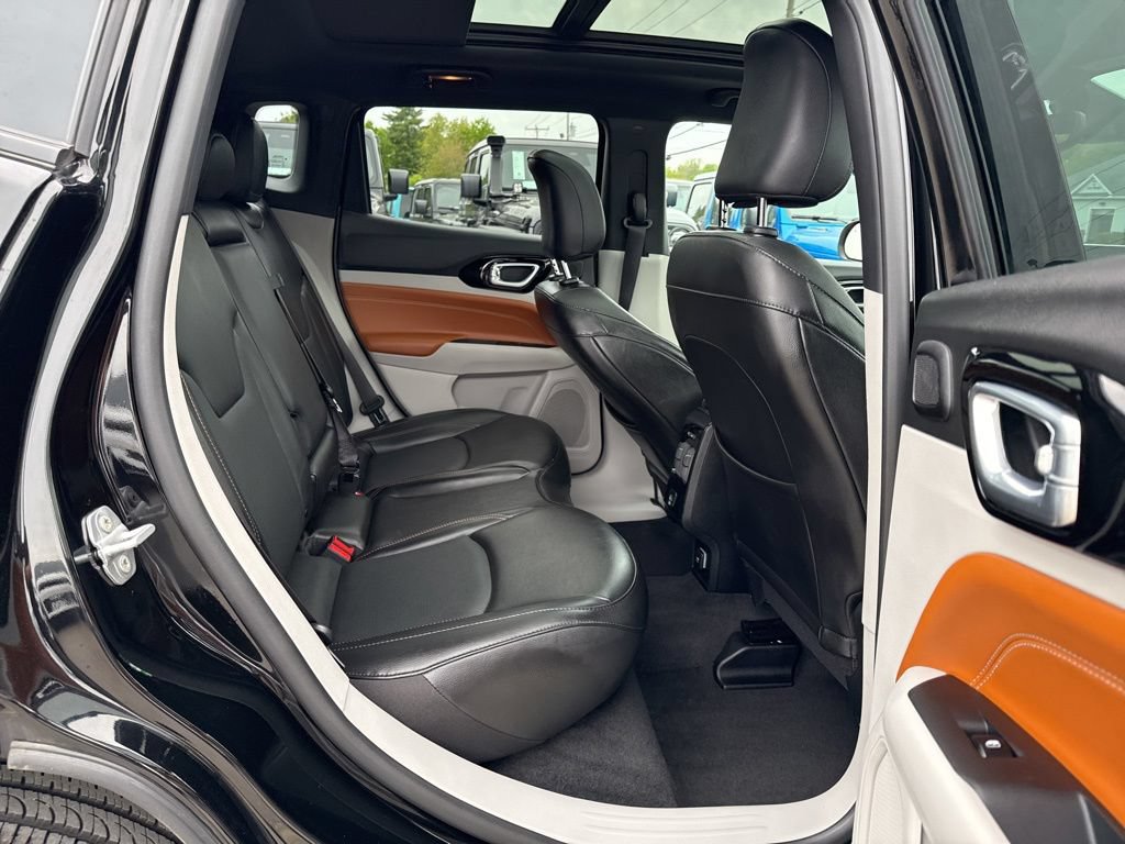 Certified 2023 Jeep Compass Limited w/ Sun and Sound Group AWD/4WD image 27
