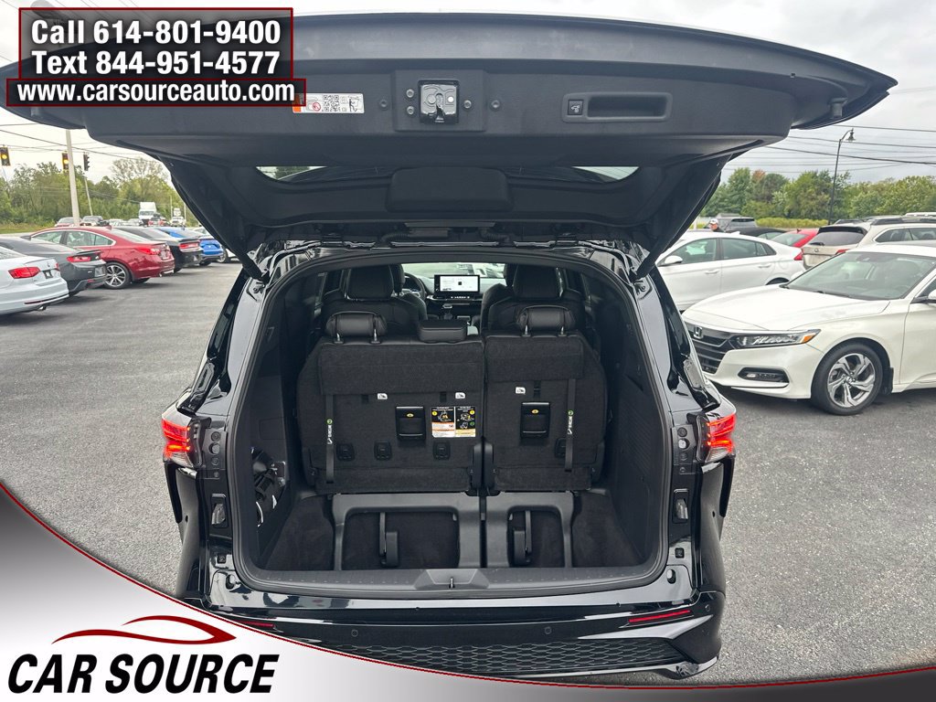 Used 2026 Toyota Sienna XSE FWD image 19