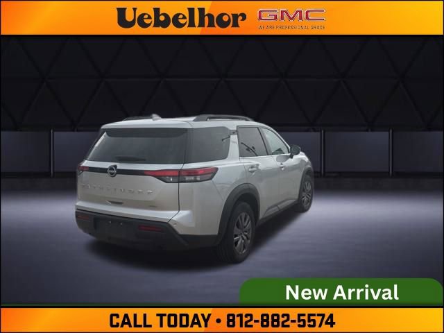 Used 2025 Nissan Pathfinder SV AWD/4WD image 6
