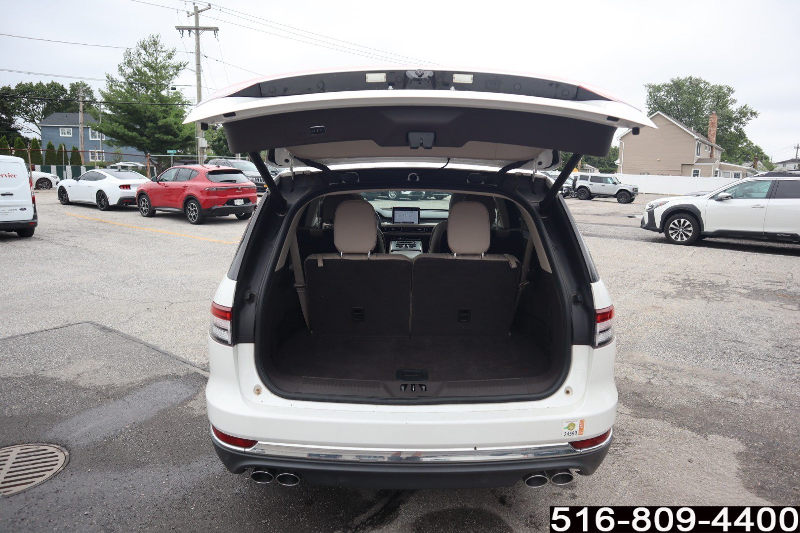 Used 2022 Lincoln Aviator AWD w/ Premium Package image 28