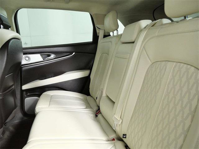 Used 2021 Lincoln Nautilus Black Label w/ Class II Trailer Tow Package image 15