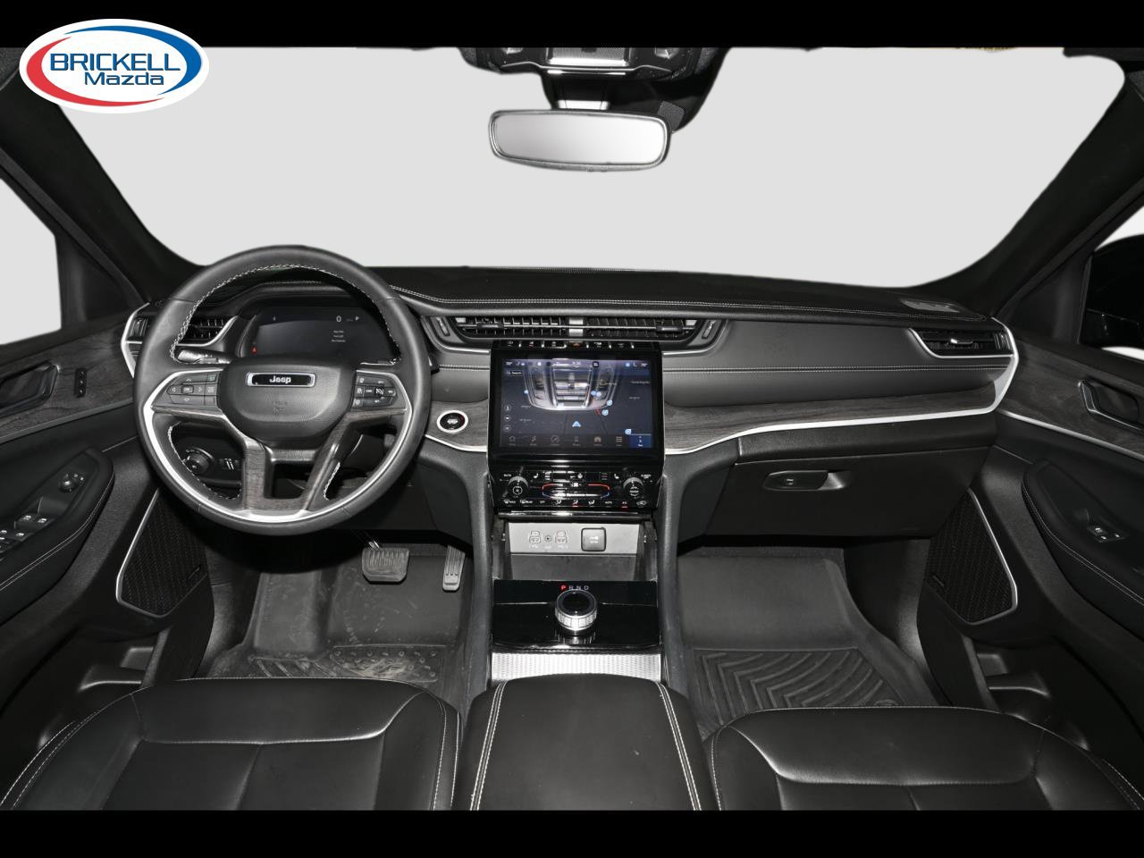 Used 2024 Jeep Grand Cherokee Limited w/ Black Appearance Package RWD image 16