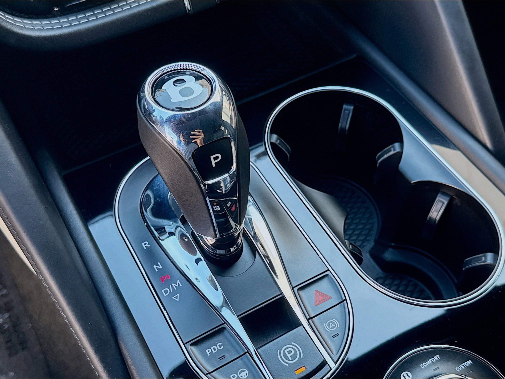 Used 2023 Bentley Bentayga AWD/4WD image 13