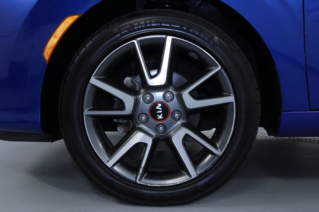 Used 2021 Kia Soul GT-Line FWD image 32