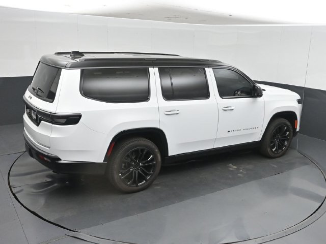 New 2026 Jeep Grand Wagoneer Summit w/ Rear Seat Video Group I AWD/4WD image 43