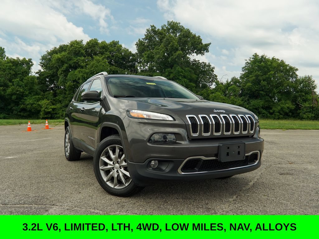 Used 2018 Jeep Cherokee Limited AWD/4WD image 1