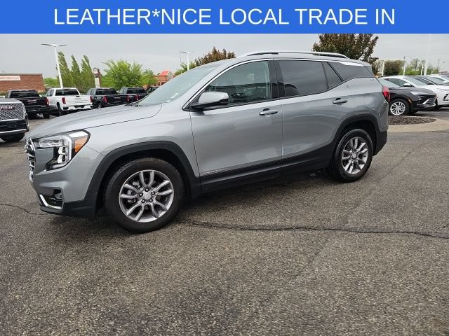 Used 2024 GMC Terrain SLT FWD image 10