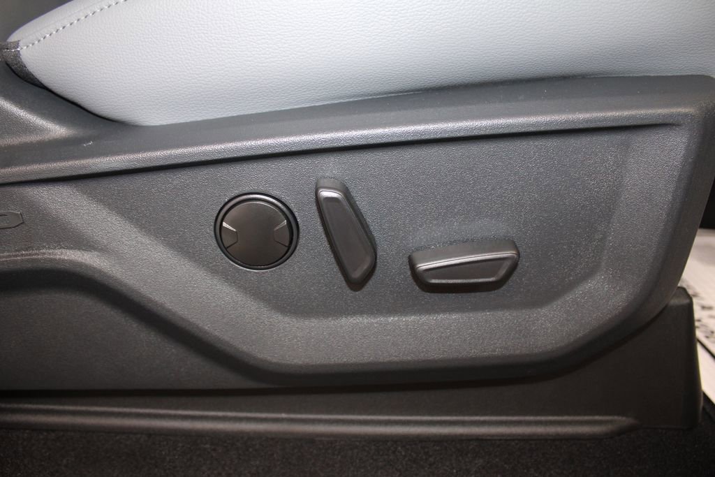 New 2025 Ford F150 Lightning Flash image 30