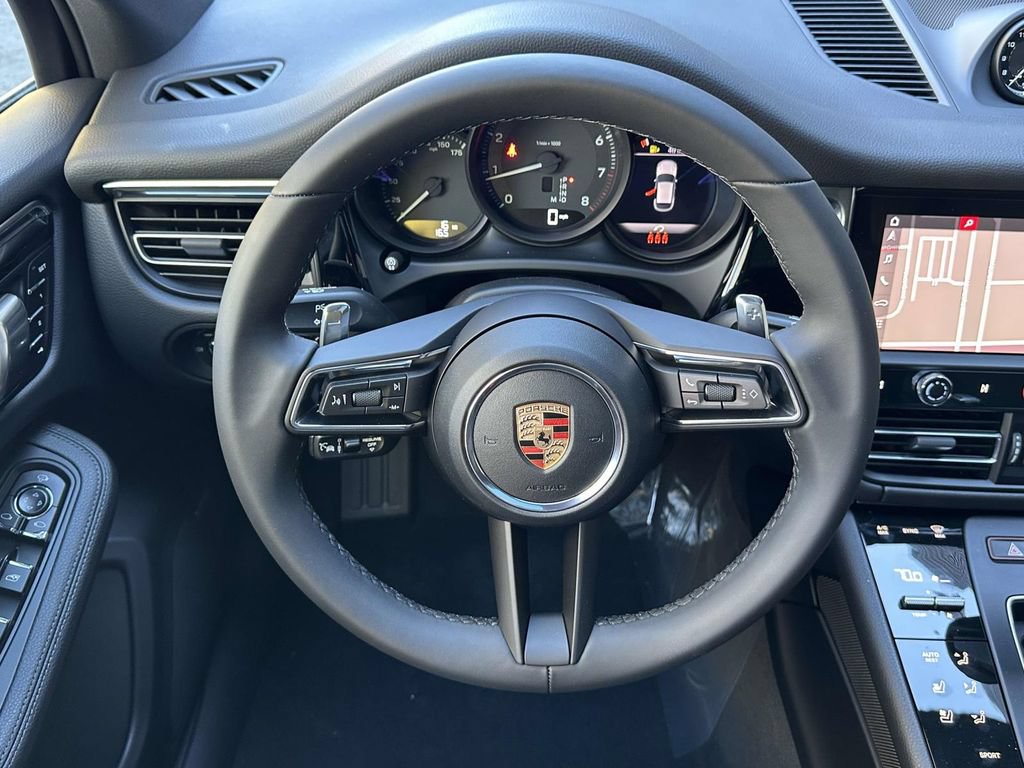 New 2026 Porsche Macan AWD/4WD image 15