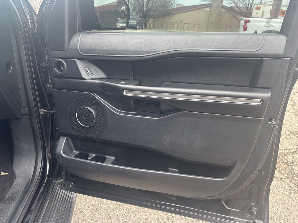 Used 2019 Ford Expedition XLT w/ Equipment Group 201A image 23