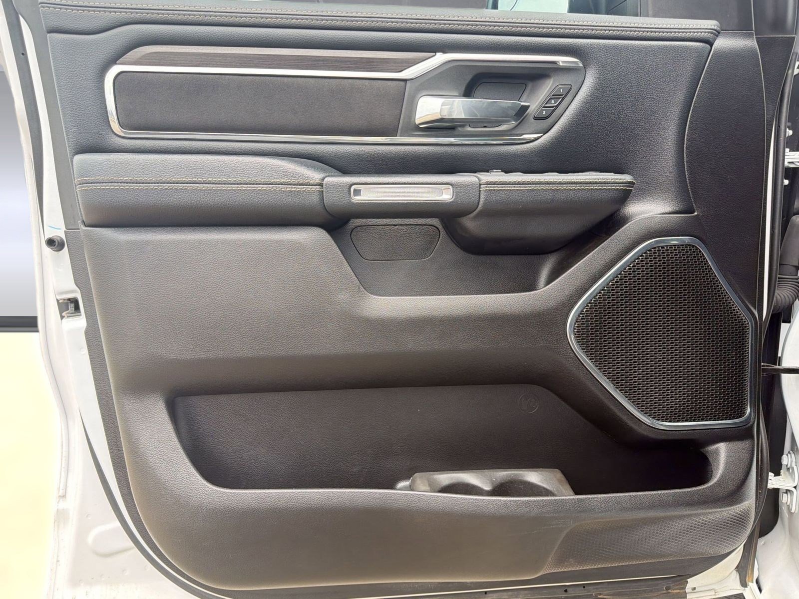 Used 2025 RAM 1500 Laramie w/ Sport Appearance Package image 20