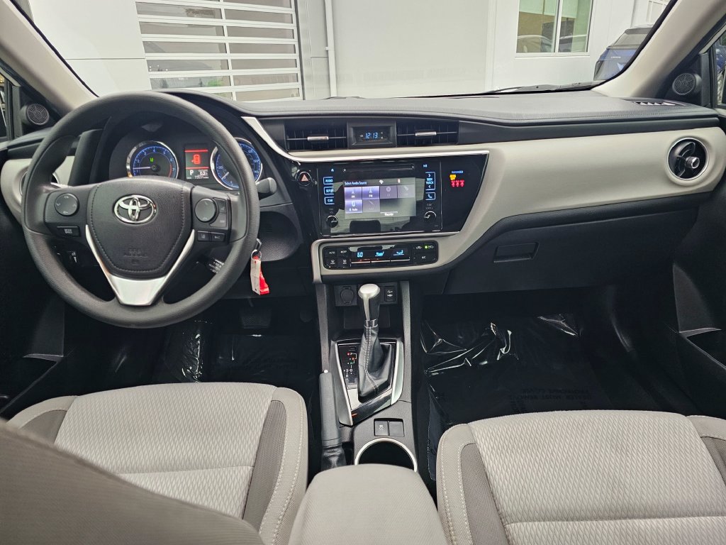 Used 2019 Toyota Corolla LE FWD image 21