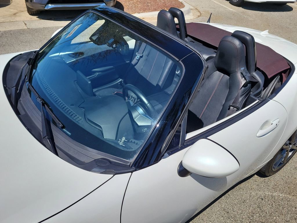 Used 2018 MAZDA MX-5 Miata Grand Touring RWD image 12