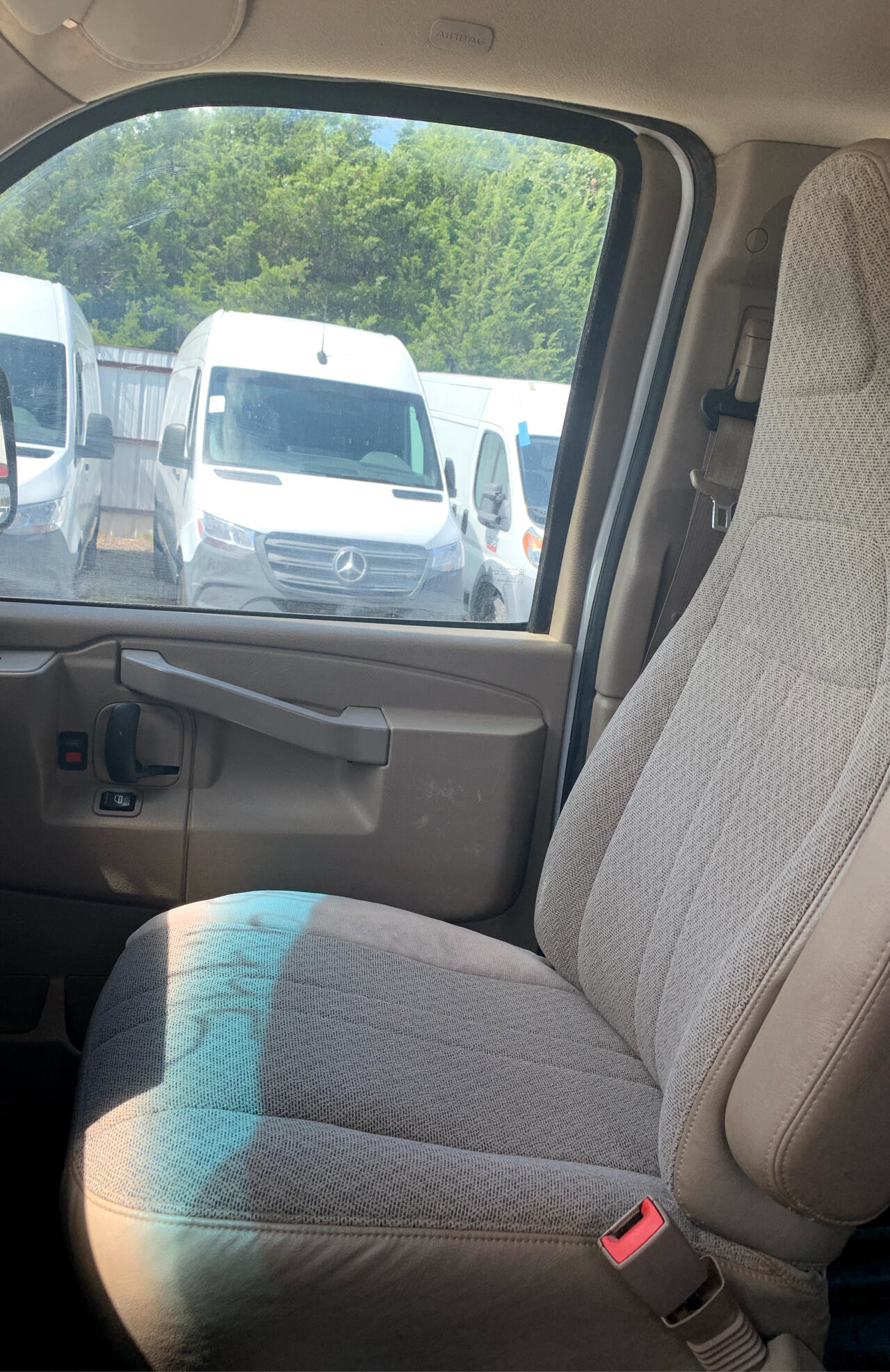 Used 2017 GMC Savana 2500 Extended image 15