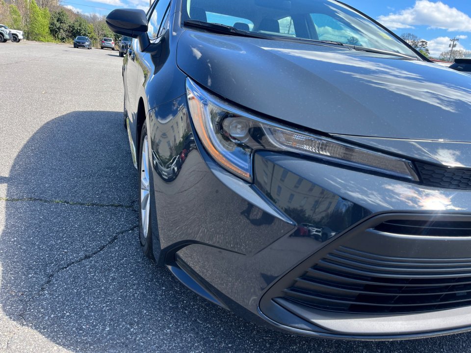 Used 2026 Toyota Corolla LE w/ LE Premium Package image 28