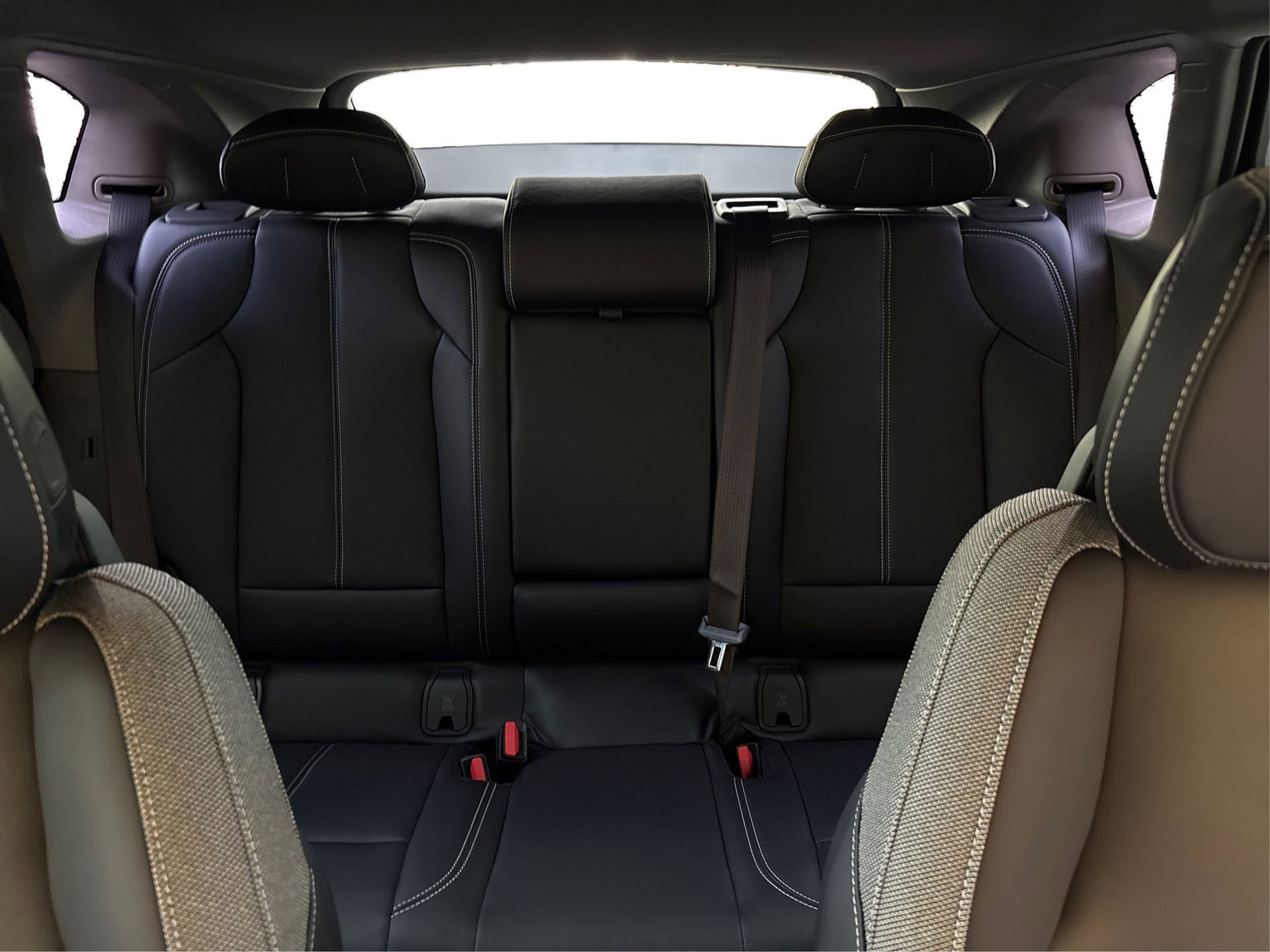 New 2026 Cadillac Optiq Luxury 1 image 17