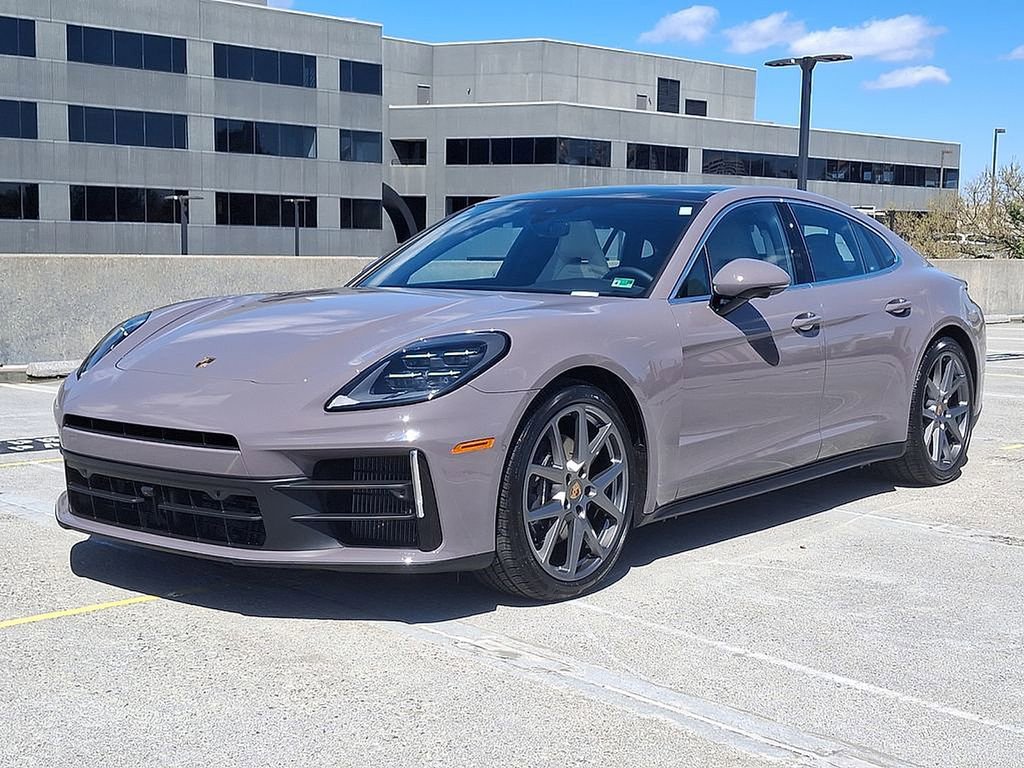 Used 2025 Porsche Panamera 4 image 1