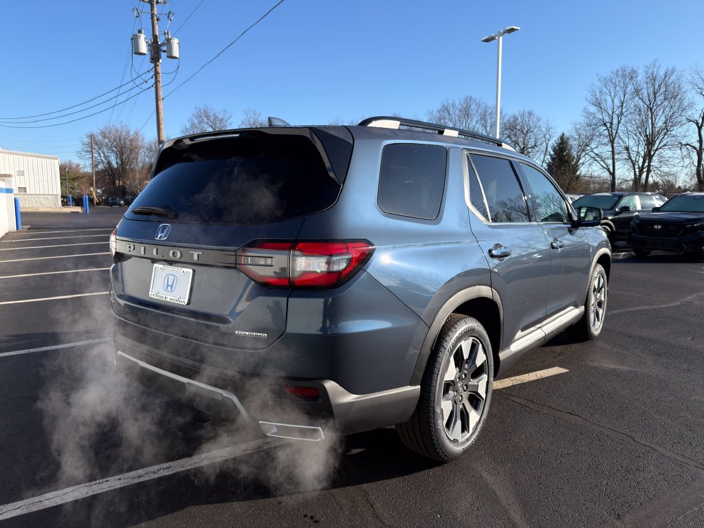 Used 2026 Honda Pilot Touring image 5