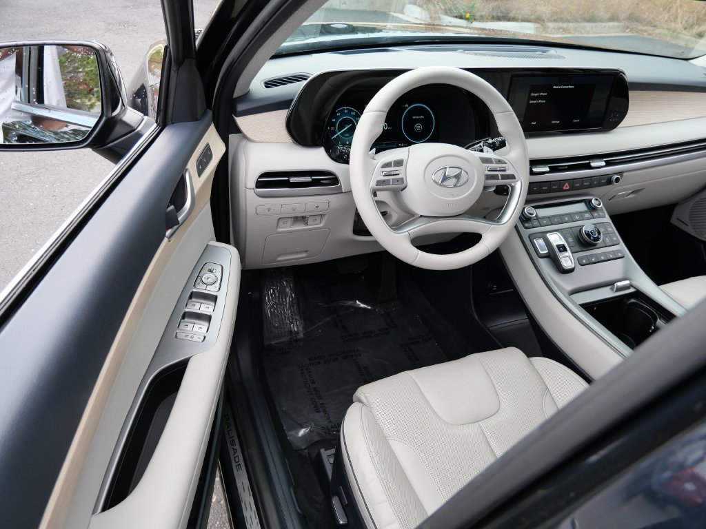 Used 2023 Hyundai Palisade Limited AWD/4WD image 10