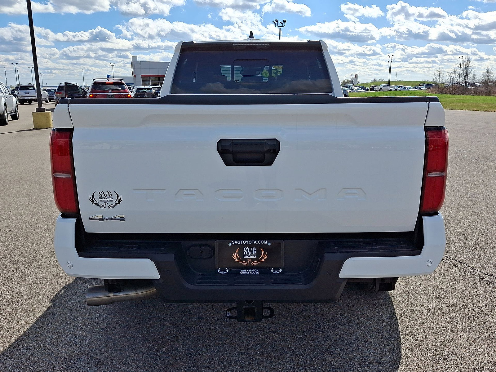 Used 2025 Toyota Tacoma SR5 w/ SR5 Upgrade Package AWD/4WD image 23