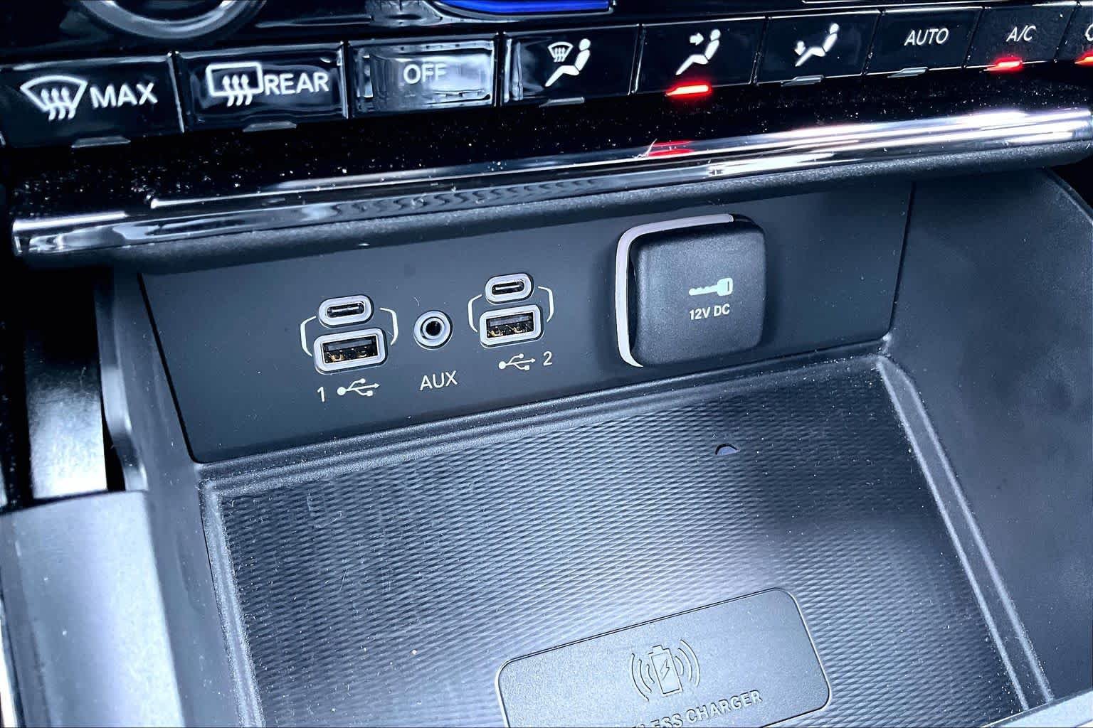 Used 2023 Jeep Grand Cherokee Altitude AWD/4WD image 35