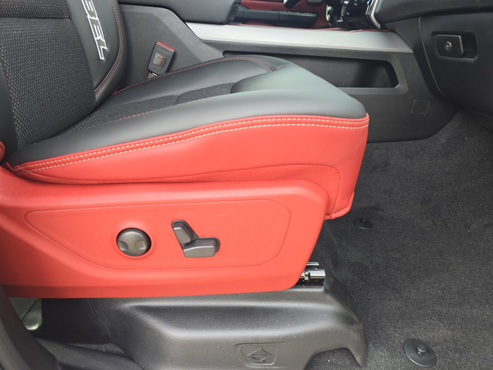 New 2026 RAM 1500 Rebel AWD/4WD image 27