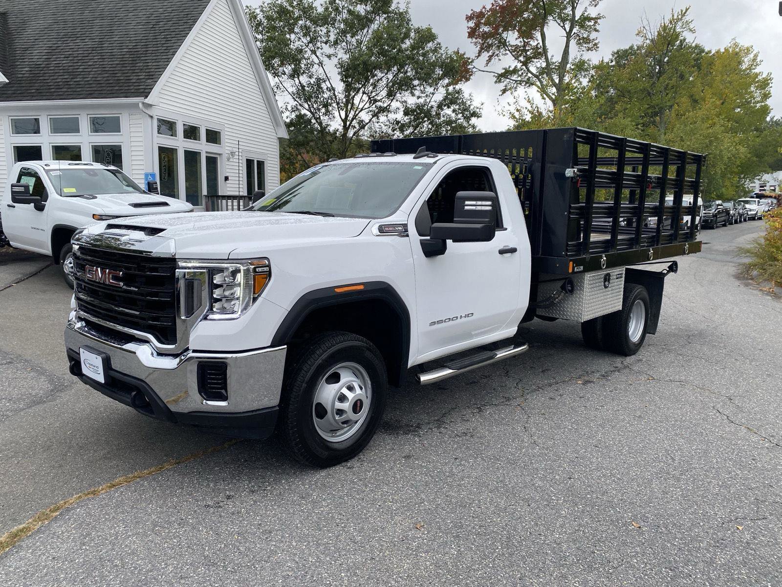 Used 2022 GMC Sierra 3500 Pro w/ Convenience Package image 11