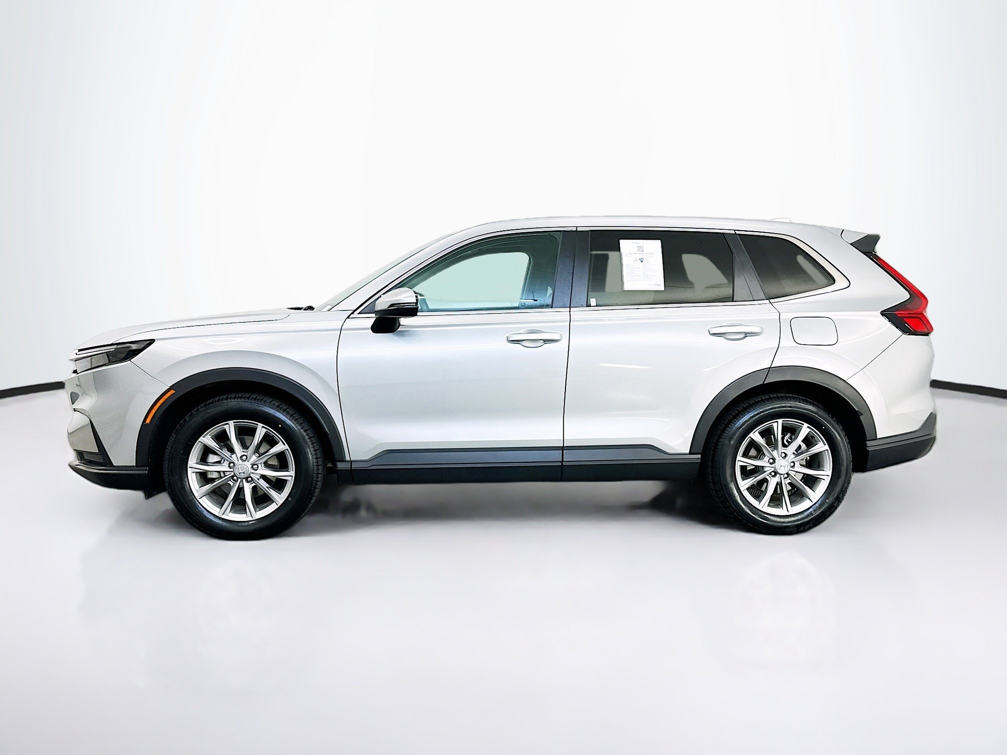 Used 2025 Honda CR-V EX image 4