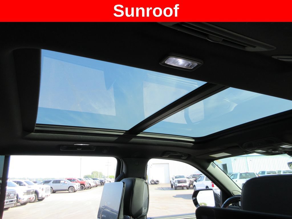 Used 2025 GMC Yukon XL AT4 Ultimate AWD/4WD image 15