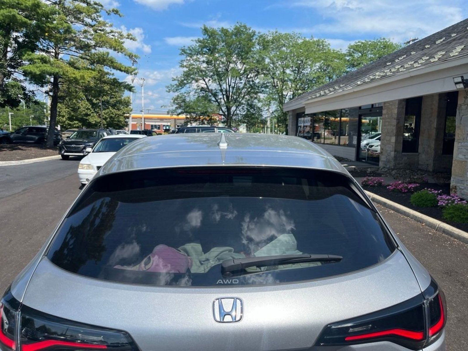 Used 2025 Honda HR-V EX-L image 6