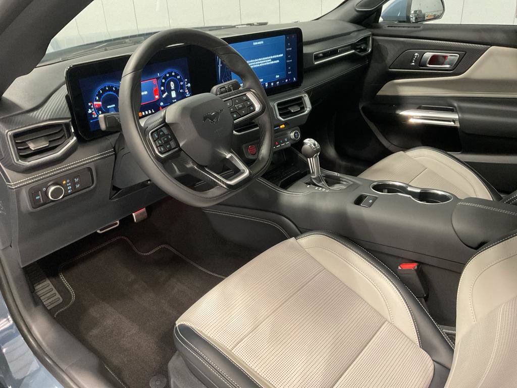 Used 2024 Ford Mustang Premium RWD image 10