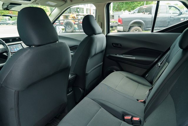 New 2025 Nissan Kicks Play S image 21