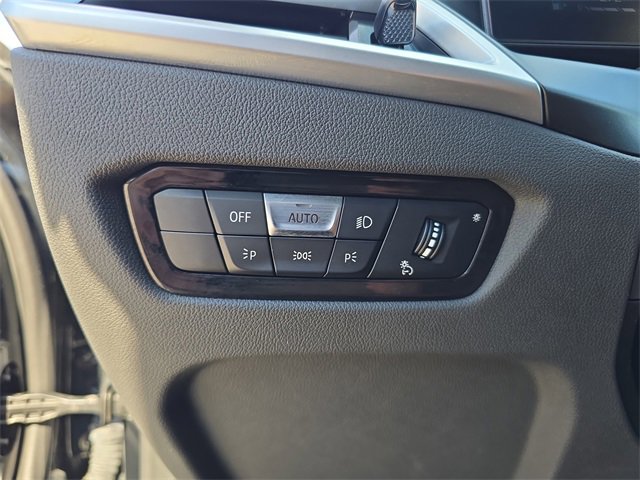 Used 2025 BMW 330i Sedan image 22