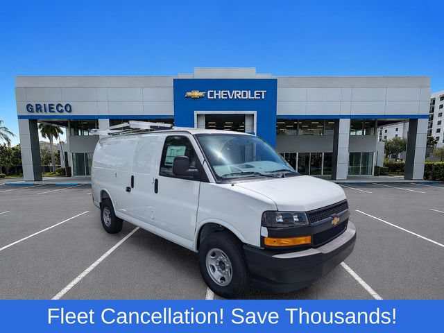 Used 2025 Chevrolet Express 2500 w/ Driver Convenience Package RWD image 2