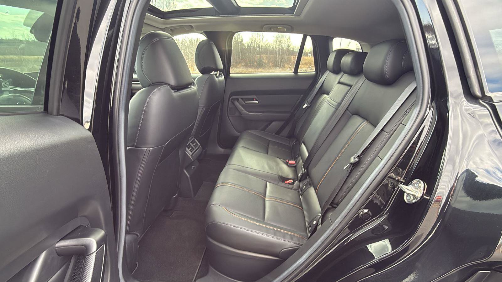 Certified 2025 MAZDA CX-50 AWD 2.5 Hybrid w/ Premium Pkg image 22