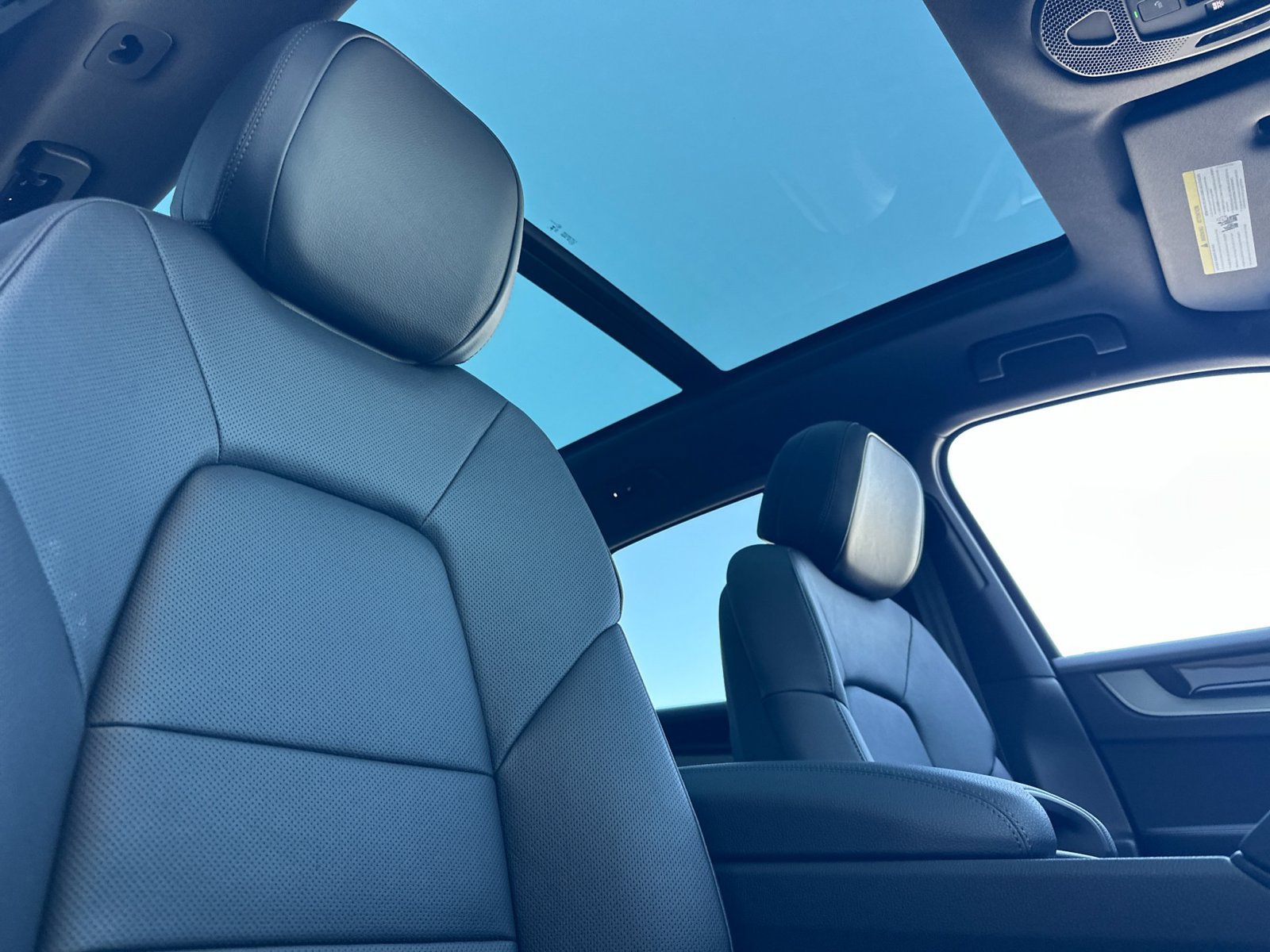 New 2026 Porsche Cayenne S AWD/4WD image 18