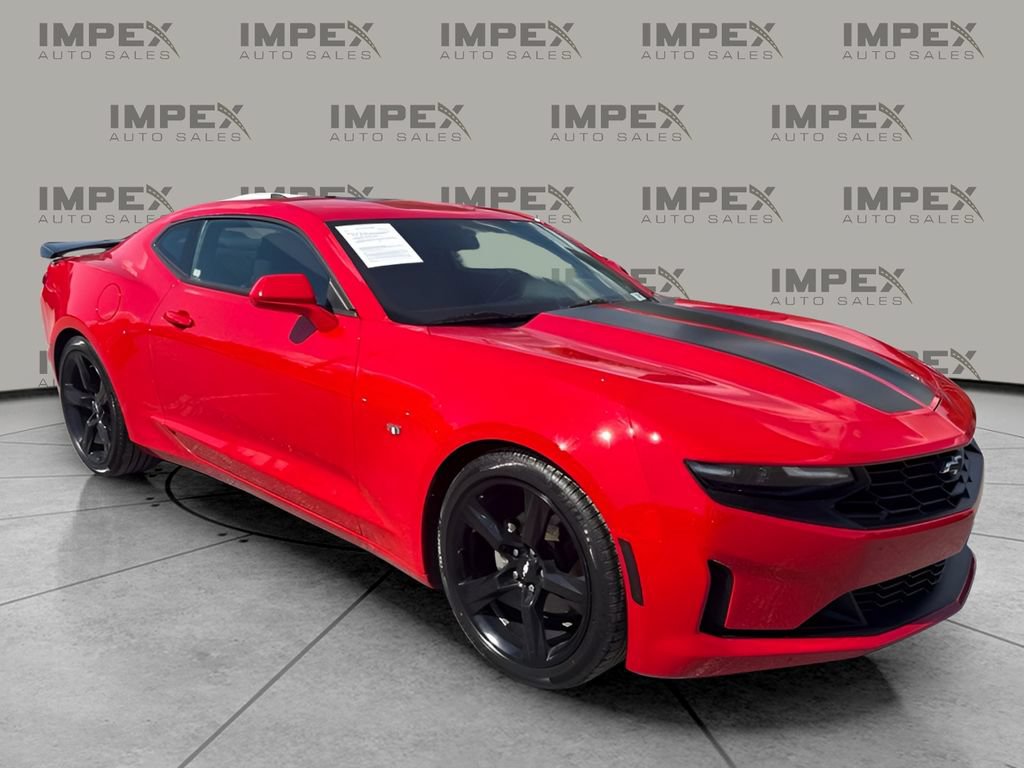 Used 2019 Chevrolet Camaro LT RWD image 7