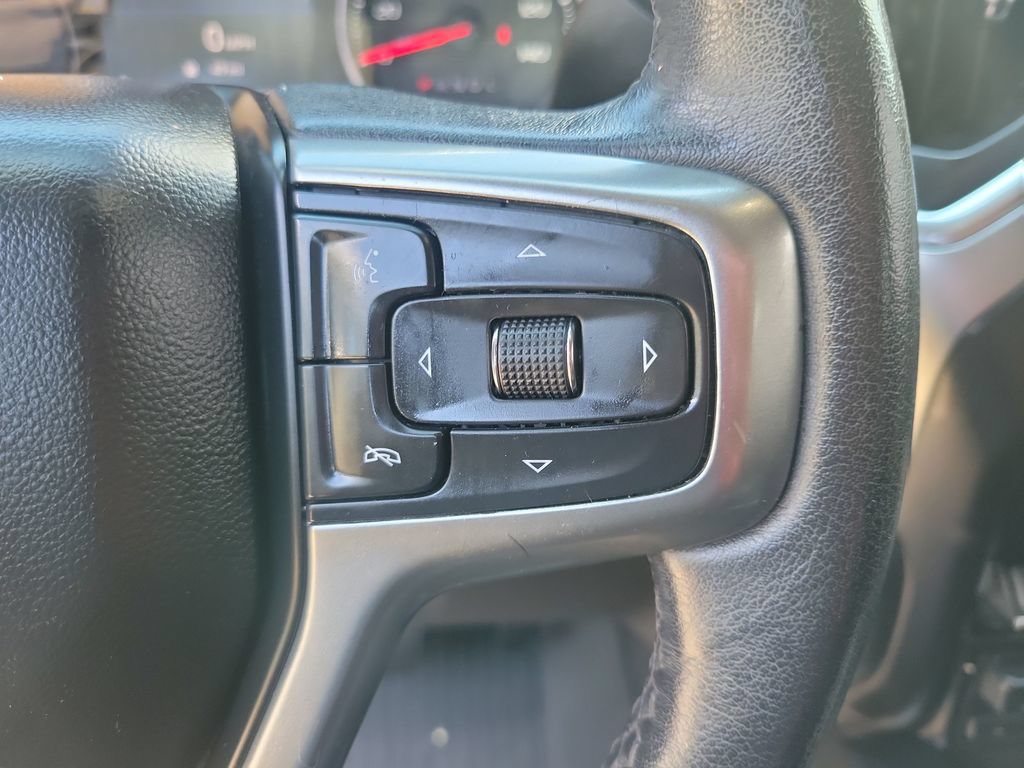 Used 2020 Chevrolet Silverado 1500 LT Trail Boss w/ Midnight Edition AWD/4WD image 25