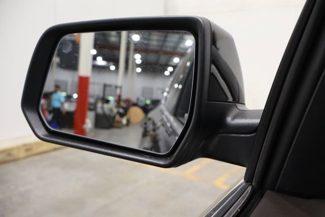 Used 2023 GMC Acadia SLT image 44